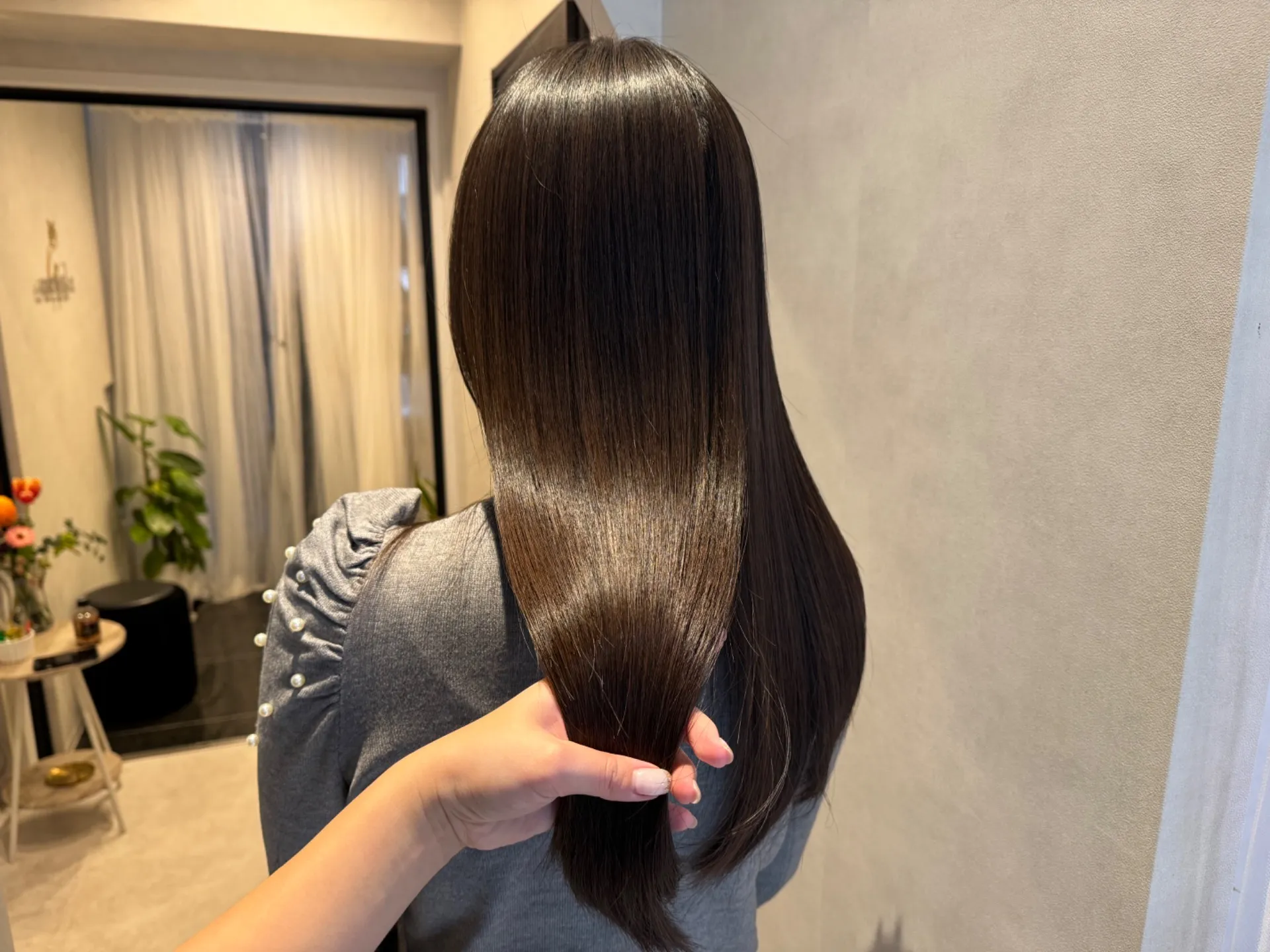 wugglaオリジナルメニュー🦉美髪矯正エメラルドストレートでナチュラルな艶さらストレートに!【渋谷/美髪矯正/美容室】